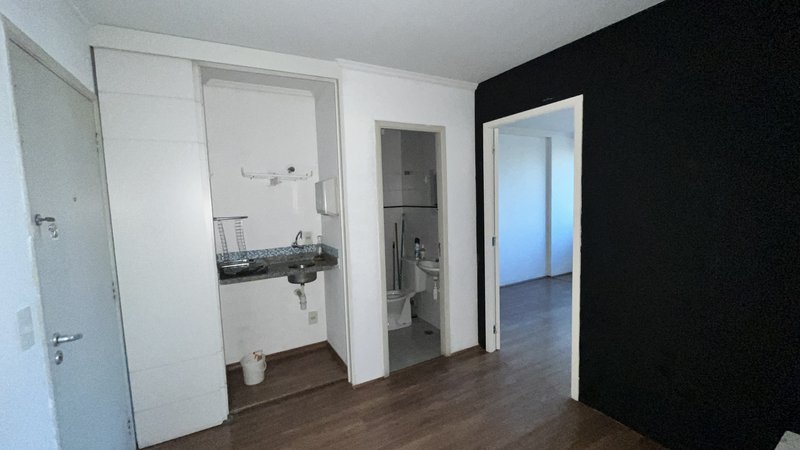Conjunto Comercial com 37m² na Lapa Rua Domingos Rodrigues São Paulo - 