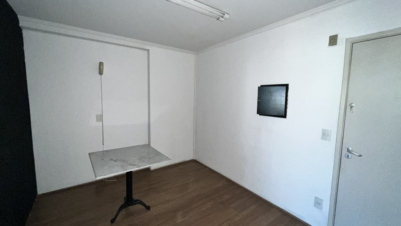 Conjunto Comercial com 37m² na Lapa Rua Domingos Rodrigues São Paulo - 