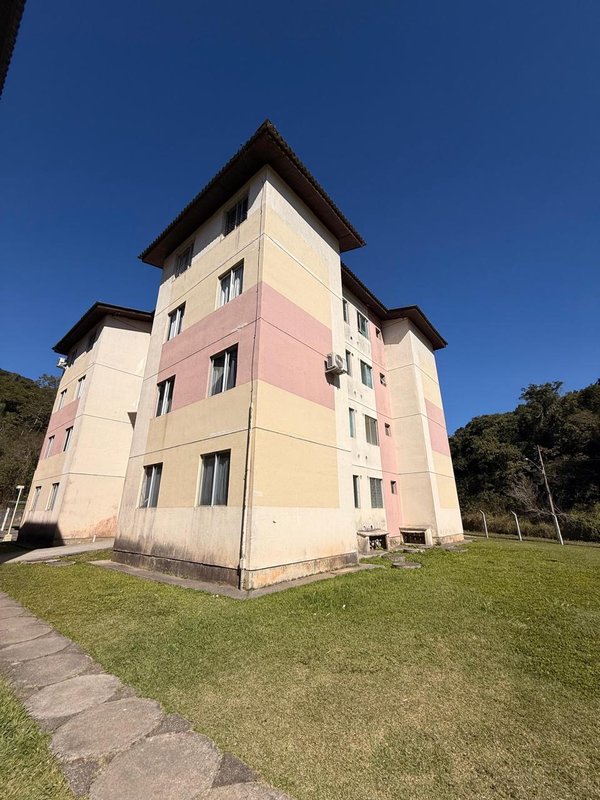 APARTAMENTO 2 DORMITÓRIOS NO PAQUETÁ  Brusque - 