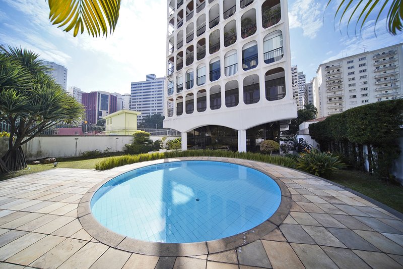 Apartamento com 215m² no Paraíso 3 suítes 3 vagas Rua Carlos Steinen São Paulo - 