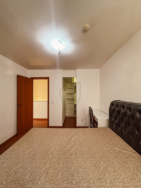 Apartamento Duplex com 2 Dormitórios no Mondrian Suíte Hotel Rua do Aruana São José dos Campos - 