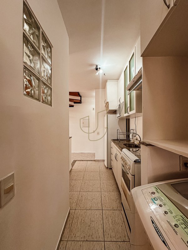 Apartamento Duplex com 2 Dormitórios no Mondrian Suíte Hotel Rua do Aruana São José dos Campos - 