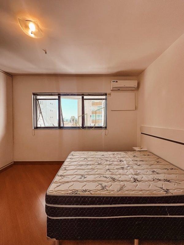 Apartamento Duplex com 2 Dormitórios no Mondrian Suíte Hotel Rua do Aruana São José dos Campos - 