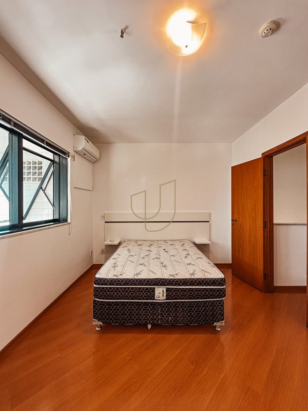 Apartamento Duplex com 2 Dormitórios no Mondrian Suíte Hotel Rua do Aruana São José dos Campos - 