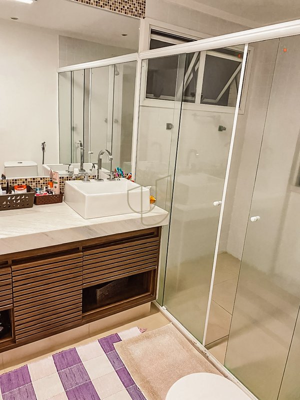 Apartamento com 3 Dormitórios no Varanda Quinta das Flores Av. Cidade Jardim São José dos Campos - 