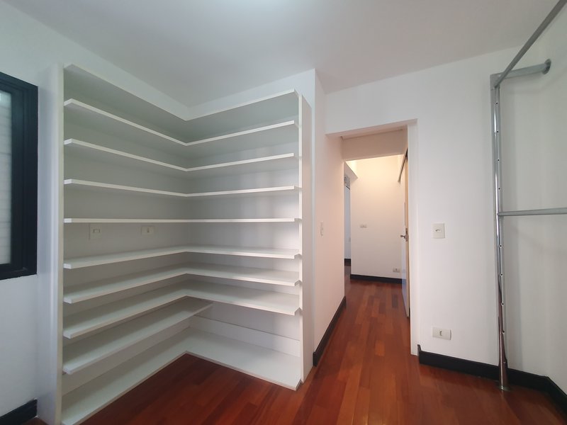 Apartamento 94m² na Vila Olímpia 2 suítes 2 vagas Rua Helena São Paulo - 