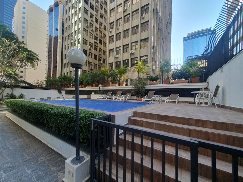 Apartamento 94m² na Vila Olímpia 2 suítes 2 vagas Rua Helena São Paulo - 