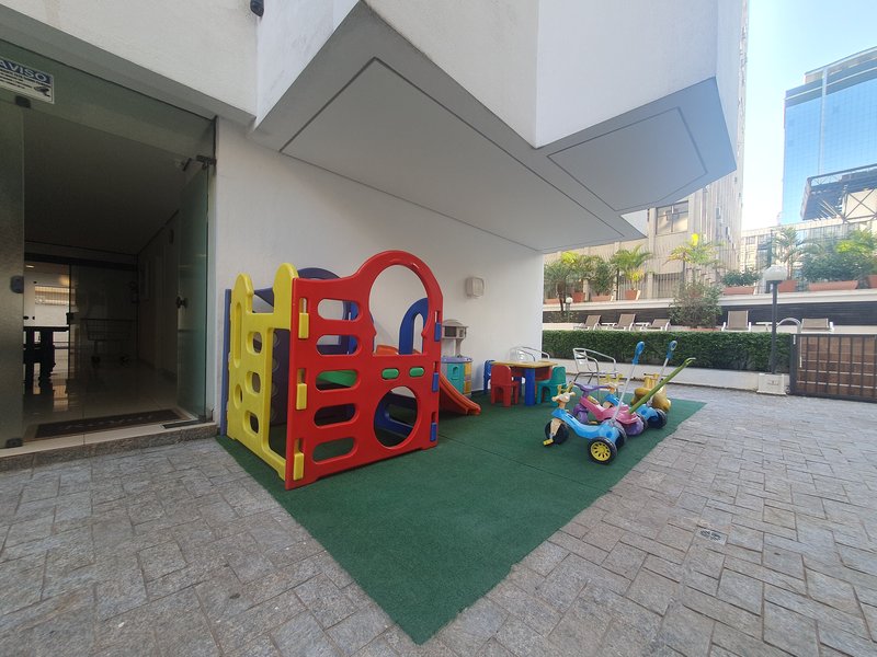 Apartamento 94m² na Vila Olímpia 2 suítes 2 vagas Rua Helena São Paulo - 