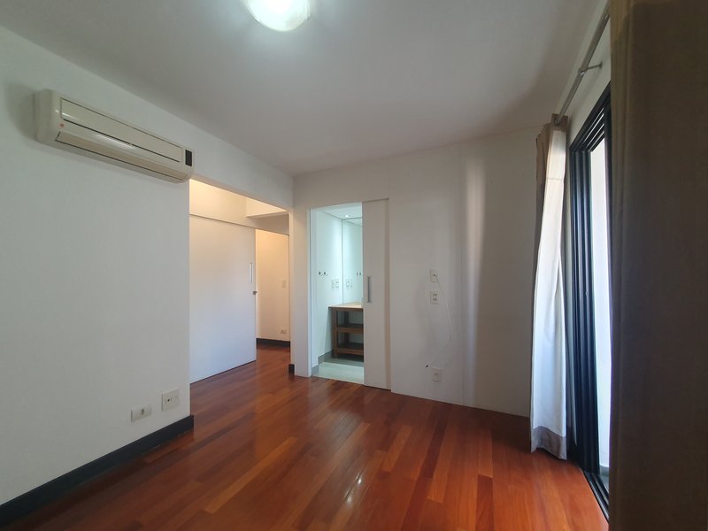 Apartamento 94m² na Vila Olímpia 2 suítes 2 vagas Rua Helena São Paulo - 