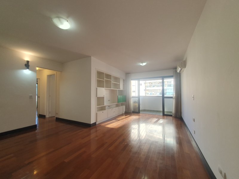 Apartamento 94m² na Vila Olímpia 2 suítes 2 vagas Rua Helena São Paulo - 