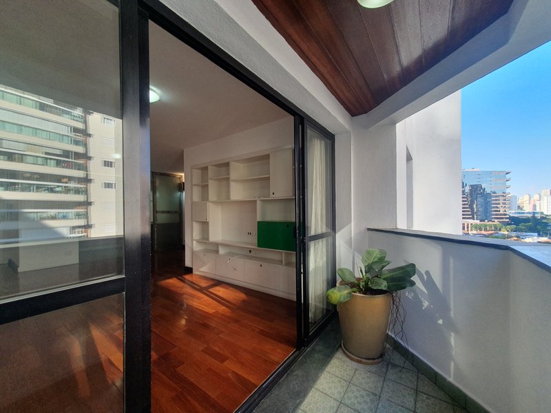 Apartamento 94m² na Vila Olímpia 2 suítes 2 vagas Rua Helena São Paulo - 