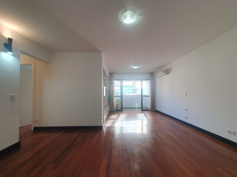 Apartamento 94m² na Vila Olímpia 2 suítes 2 vagas Rua Helena São Paulo - 