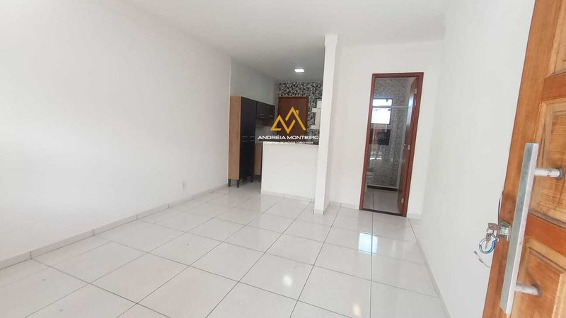 Casa com 2 Quartos, sendo 1 suíte à venda, 70 m² por R$ 330.000 - Jardim Atlântico Central  Maricá - 