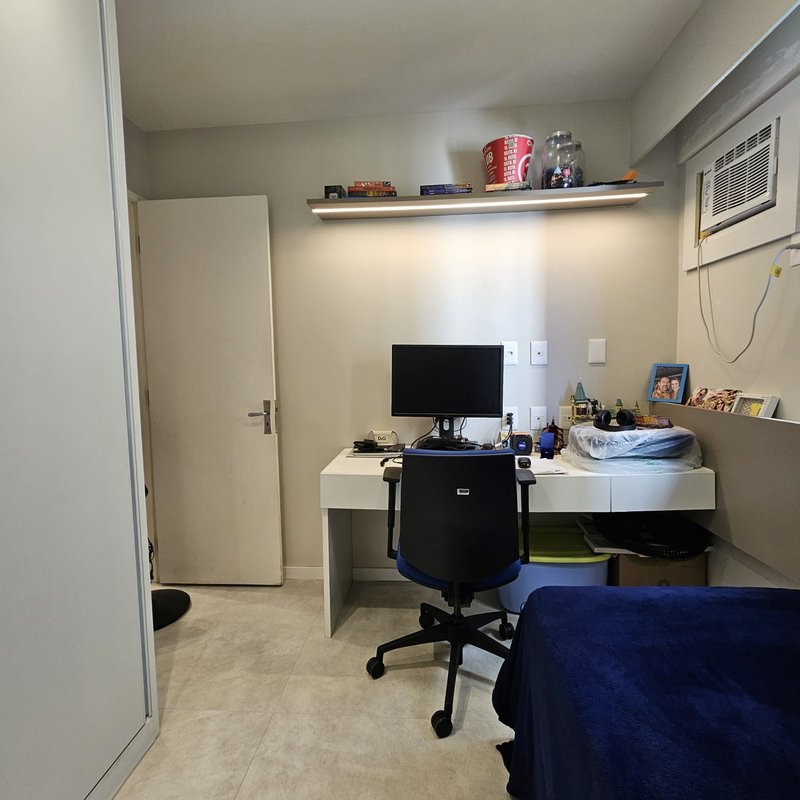 Apartamento à venda com 3 quartos sendo uma suíte, 75m² área útil por R$ 520.000,00 Rua Barão de Santo Ângelo Recife - 