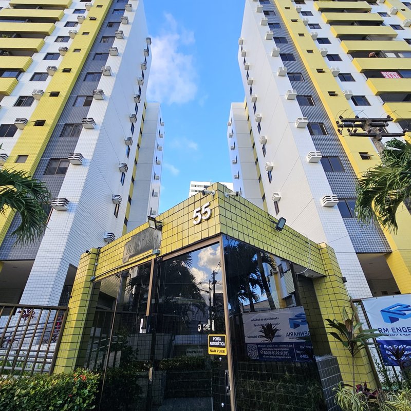 Apartamento à venda com 3 quartos sendo uma suíte, 75m² área útil por R$ 520.000,00 Rua Barão de Santo Ângelo Recife - 