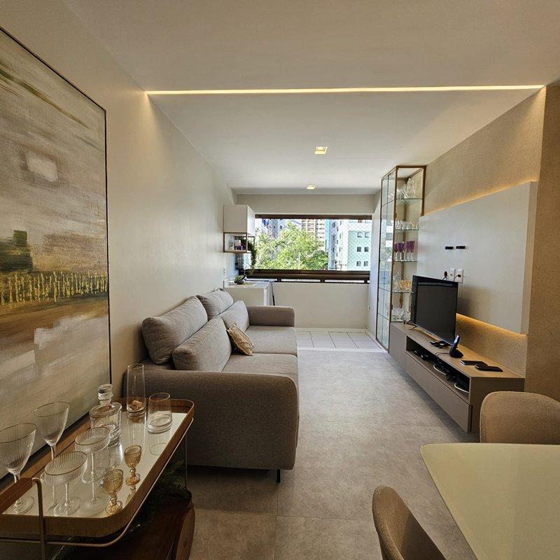 Apartamento à venda com 3 quartos sendo uma suíte, 75m² área útil por R$ 520.000,00 Rua Barão de Santo Ângelo Recife - 