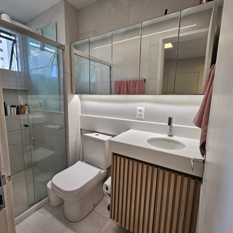 Apartamento à venda com 3 quartos sendo uma suíte, 75m² área útil por R$ 520.000,00 Rua Barão de Santo Ângelo Recife - 