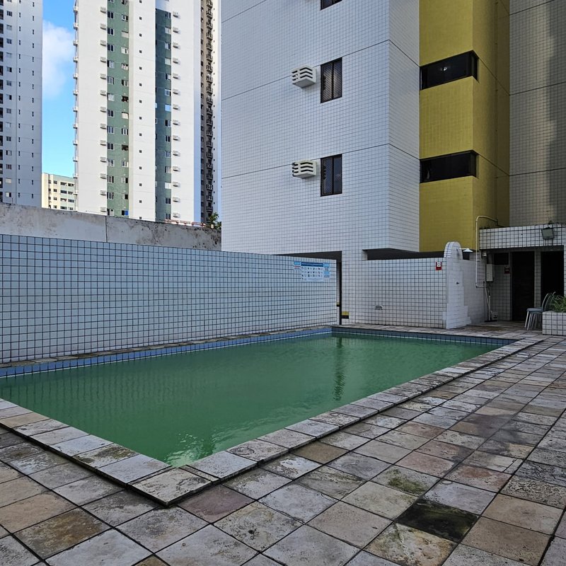 Apartamento à venda com 3 quartos sendo uma suíte, 75m² área útil por R$ 520.000,00 Rua Barão de Santo Ângelo Recife - 