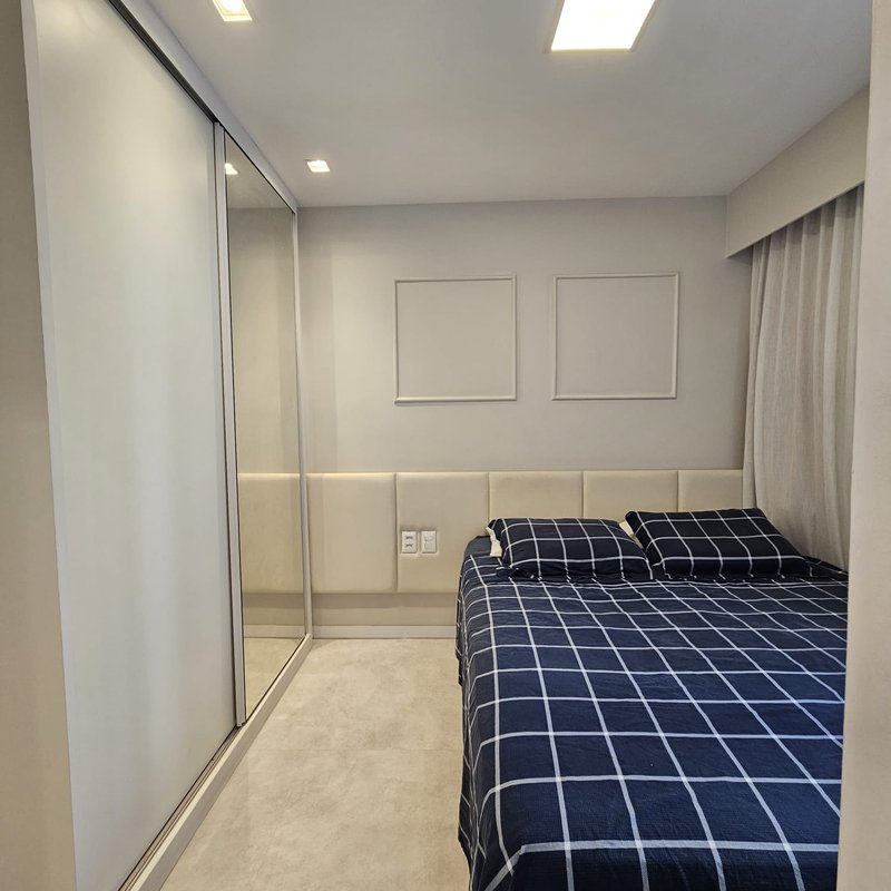Apartamento à venda com 3 quartos sendo uma suíte, 75m² área útil por R$ 520.000,00 Rua Barão de Santo Ângelo Recife - 