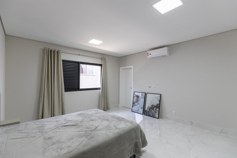 Casa à Venda Condomínio Verona, Jardim Botânico, Ribeirão Preto/SP Avenida Giuseppe Cilento Ribeirão Preto - 
