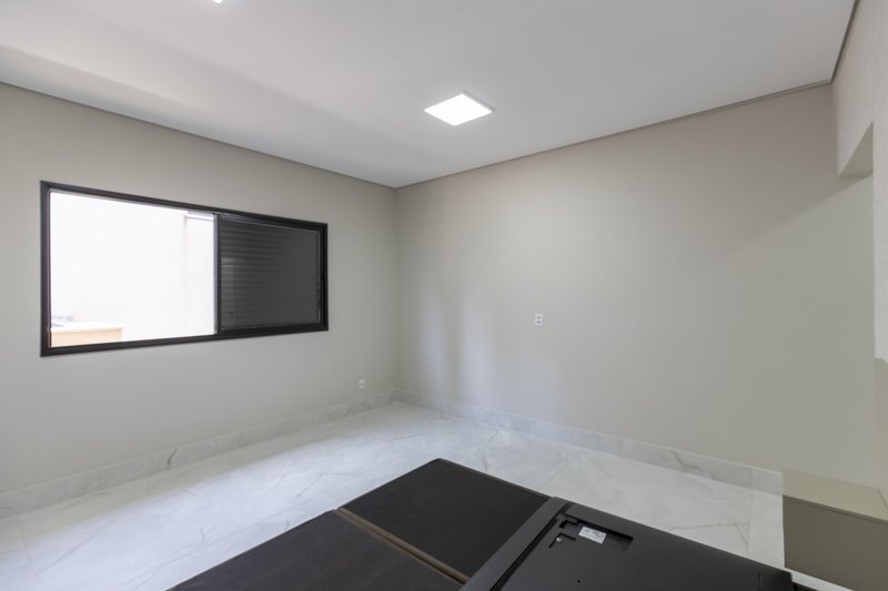 Casa à Venda Condomínio Verona, Jardim Botânico, Ribeirão Preto/SP Avenida Giuseppe Cilento Ribeirão Preto - 