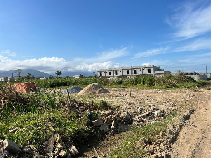 Terreno Escriturado no Golfinho – 150 m² com Potencial de Construção  Caraguatatuba - 
