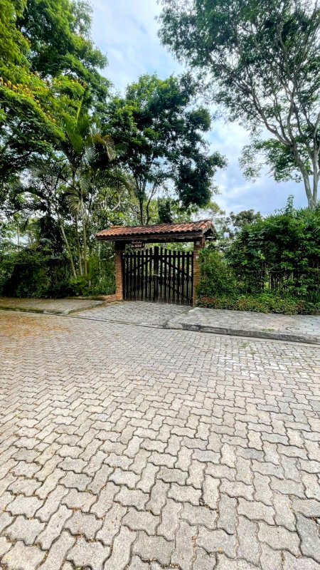 Chácara à venda no Jardim Rosa Helena  Igaratá - 