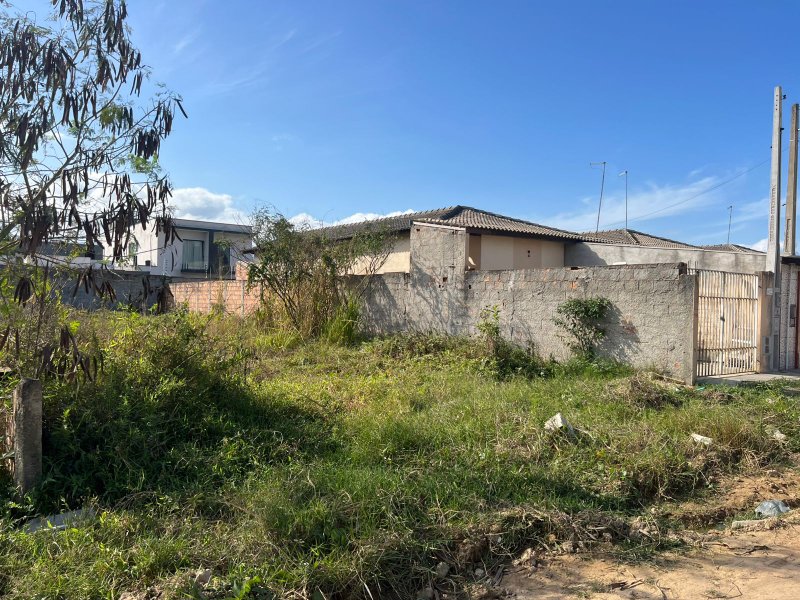 Terreno Escriturado no Golfinho – 300 m² Aterrado e Pronto para Construir  Caraguatatuba - 