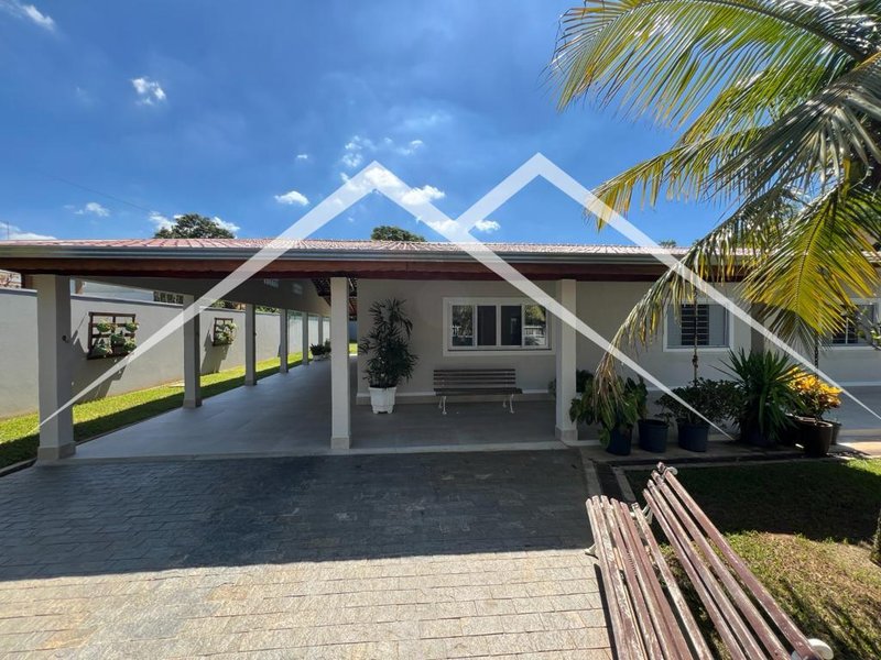 🏡 Imóvel de Alto Padrão moderno e elegante, Condomínio Zuleika Jabour, Salto-SP   Salto - 