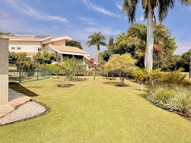 🏡 Exclusividade e Sofisticação ao Lado do Campo de Golfe  Araçoiaba da Serra - 