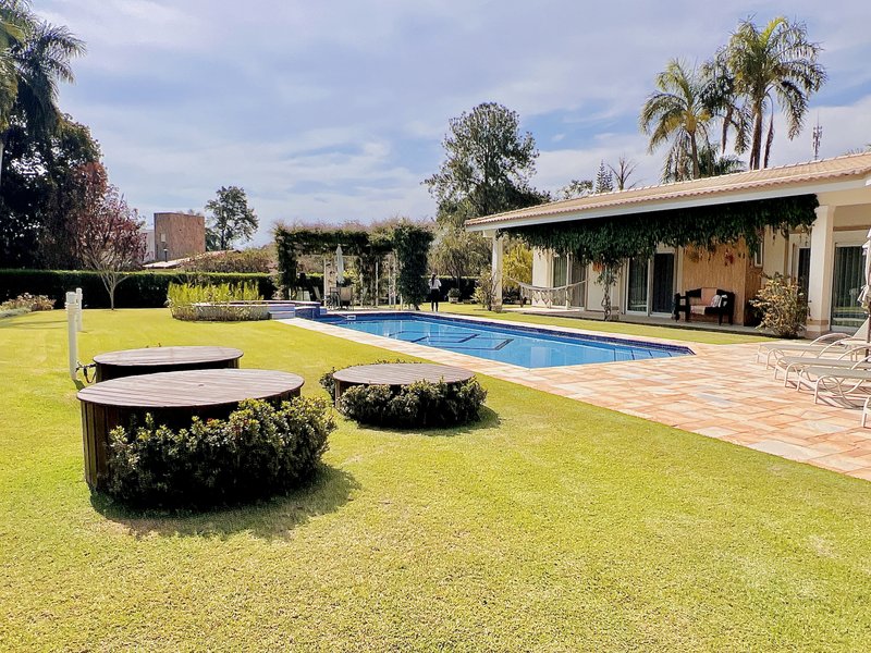 🏡 Exclusividade e Sofisticação ao Lado do Campo de Golfe  Araçoiaba da Serra - 