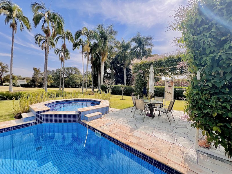 🏡 Exclusividade e Sofisticação ao Lado do Campo de Golfe  Araçoiaba da Serra - 