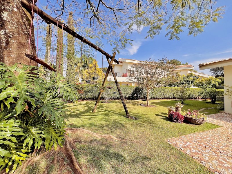 🏡 Exclusividade e Sofisticação ao Lado do Campo de Golfe  Araçoiaba da Serra - 