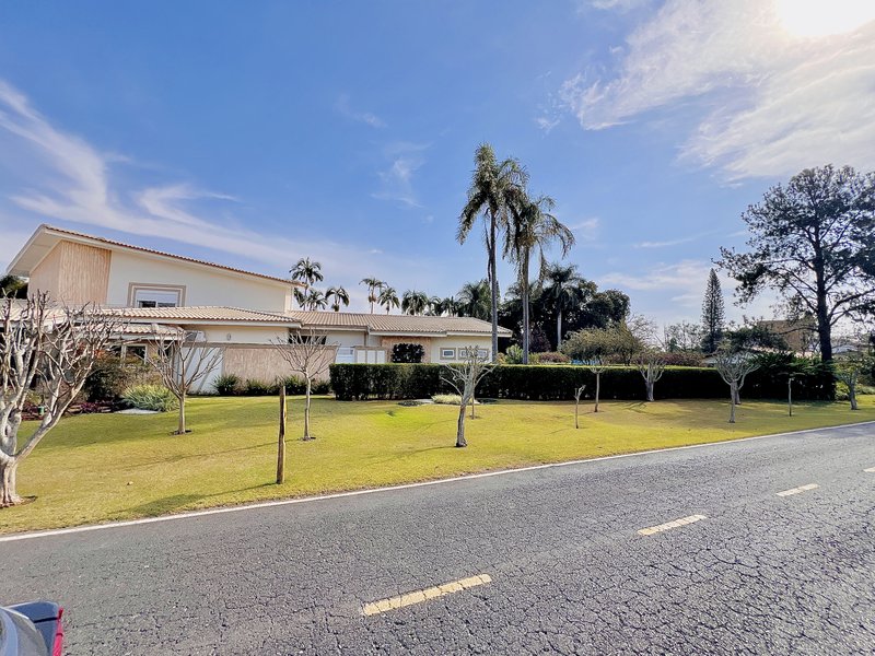 🏡 Exclusividade e Sofisticação ao Lado do Campo de Golfe  Araçoiaba da Serra - 