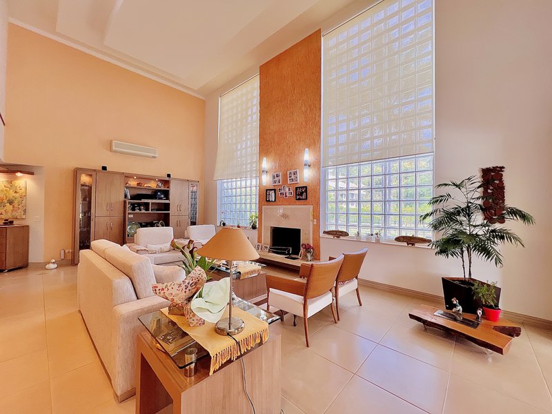 🏡 Exclusividade e Sofisticação ao Lado do Campo de Golfe  Araçoiaba da Serra - 