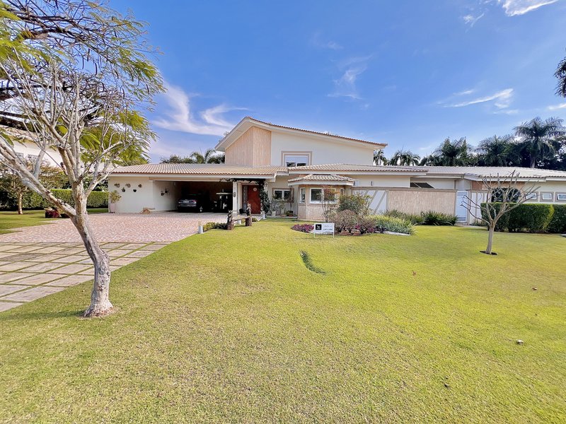 🏡 Exclusividade e Sofisticação ao Lado do Campo de Golfe  Araçoiaba da Serra - 