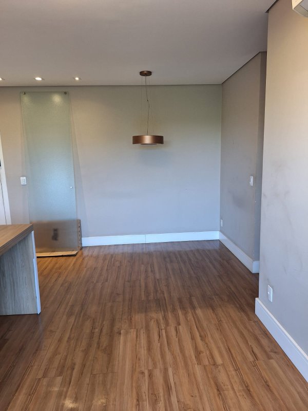 VENDO APARTAMENTO PRONTO PARA MORAR – 58m2 - PLANEJADOS DE PRIMEIRA QUALIDADE Rua Torres da Barra São Paulo - 