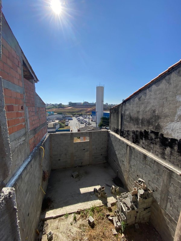 Casa em construção - Jardim Universo  Mogi das Cruzes - 