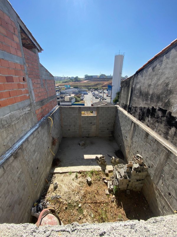 Casa em construção - Jardim Universo  Mogi das Cruzes - 