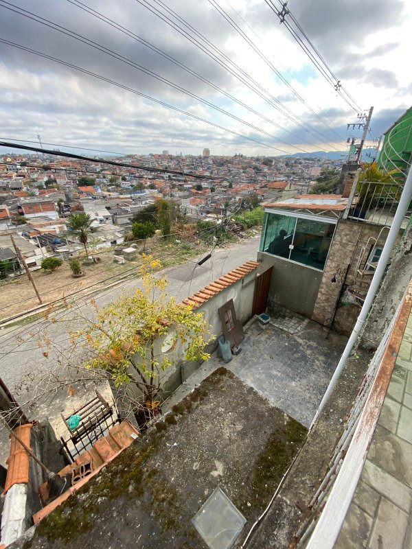 Casa 3 Pavimentos, 3 dormitórios e churrasqueira - Vila Natal  Mogi das Cruzes - 