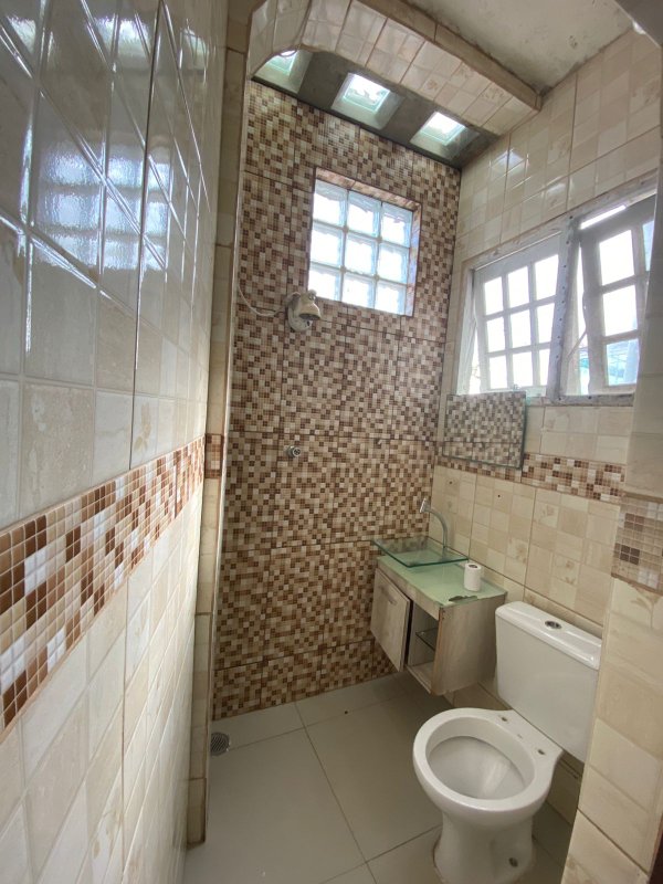 Casa 3 Pavimentos, 3 dormitórios e churrasqueira - Vila Natal  Mogi das Cruzes - 