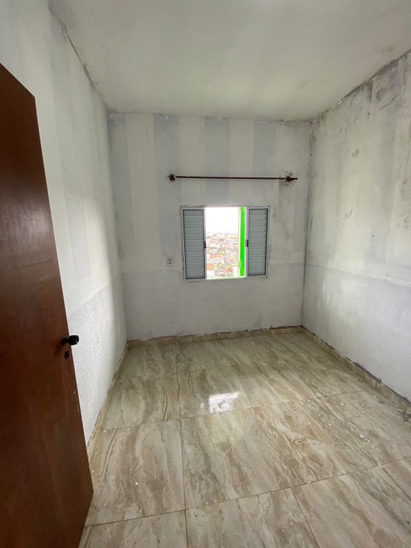 Casa 3 Pavimentos, 3 dormitórios e churrasqueira - Vila Natal  Mogi das Cruzes - 