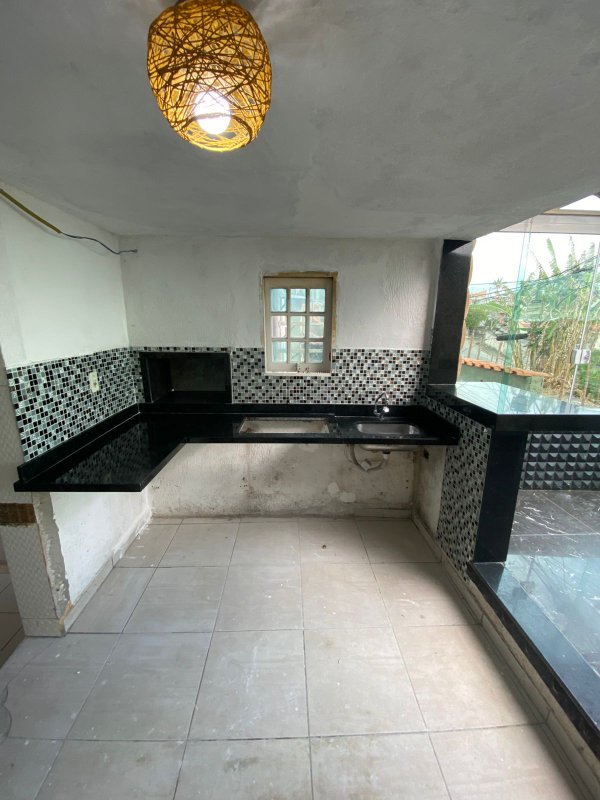 Casa 3 Pavimentos, 3 dormitórios e churrasqueira - Vila Natal  Mogi das Cruzes - 
