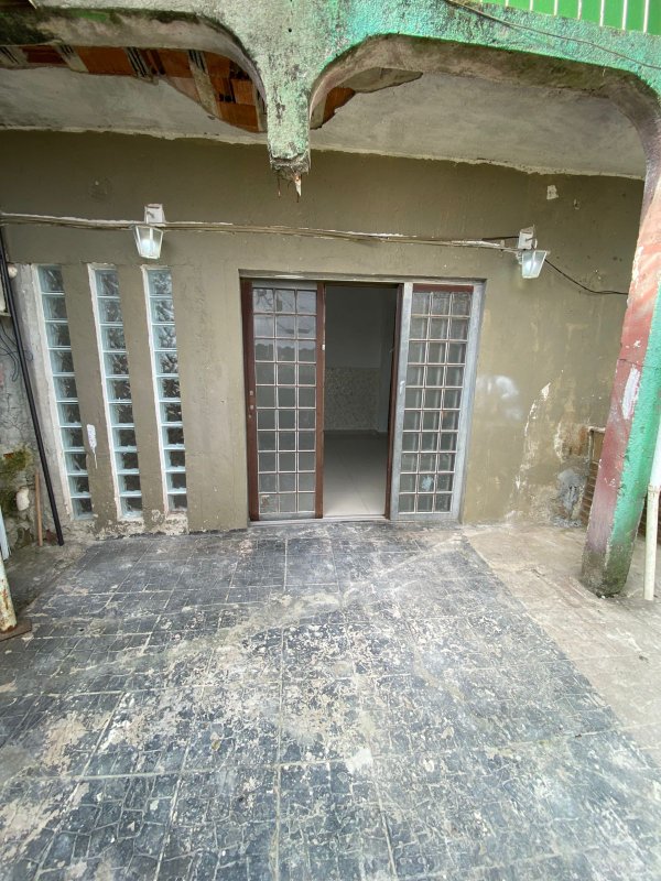 Casa 3 Pavimentos, 3 dormitórios e churrasqueira - Vila Natal  Mogi das Cruzes - 