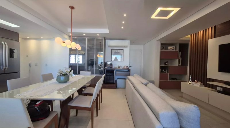 Apartamento na Vila Assunção em Santo André 123m2 - 02 suítes - 02 vagas  Santo André - 