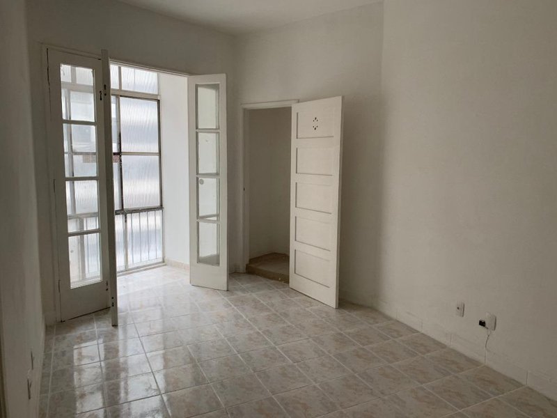 Kitnet no Centro 40m² Largo do Paissandu São Paulo - 