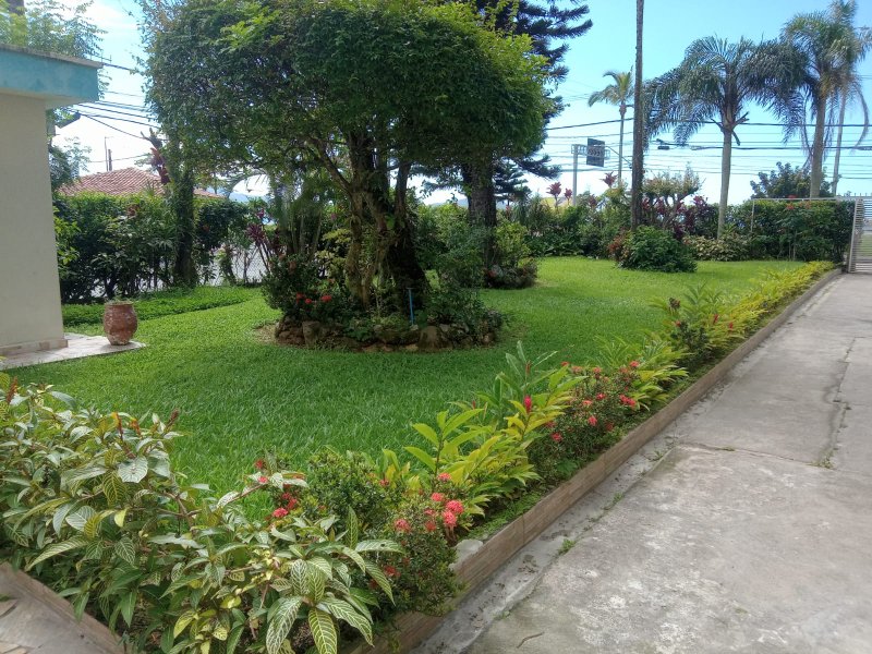 🏖️ Apartamento Garden com Vista Lateral para a Praia no Massaguaçu  Caraguatatuba - 