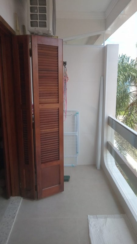 🏖️ Apartamento Garden com Vista Lateral para a Praia no Massaguaçu  Caraguatatuba - 
