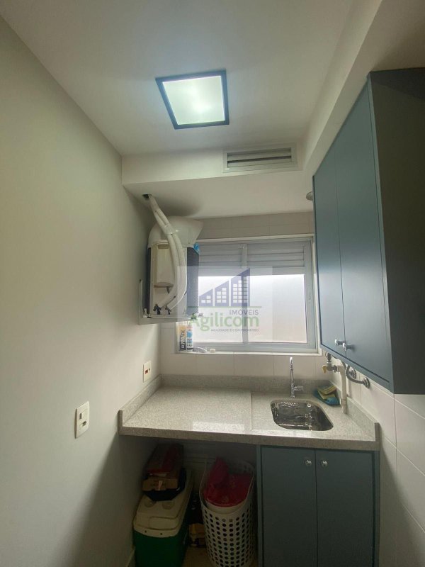 STUDIO PARA LOCAÇÃO NO BROOKLIN COM 1 VAGA DE GARAGEM Rua Castilho São Paulo - 