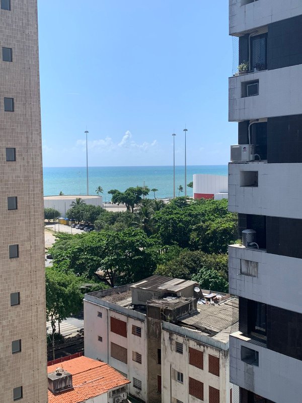 Apartamento à venda com 3 quartos sendo uma suíte, 82m² área útil por R$ 650.000,00 Rua Professor Augusto Lins e Silva Recife - 